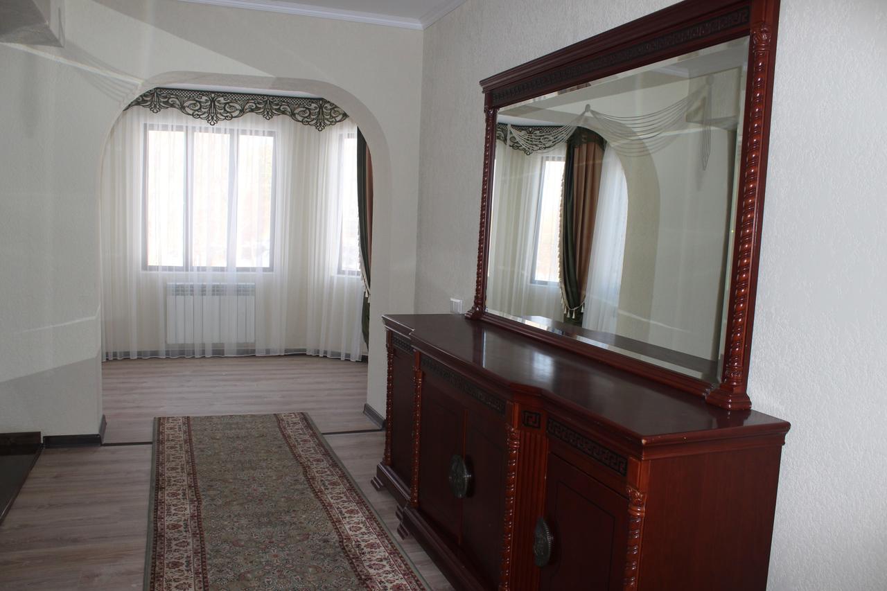 Hôtel Mount Yard Karakol Extérieur photo